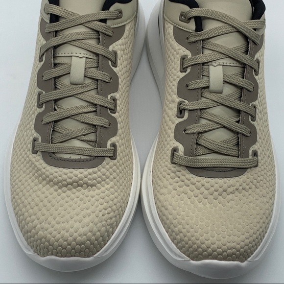 Vince Camuto Eamon Oyster Grey Lace-Up Sneaker - Picture 11 of 16